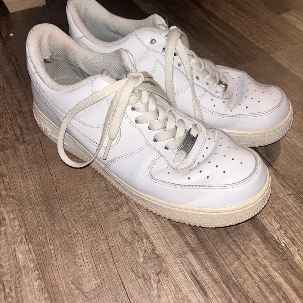 Women’s Nike White Air Force 1’s